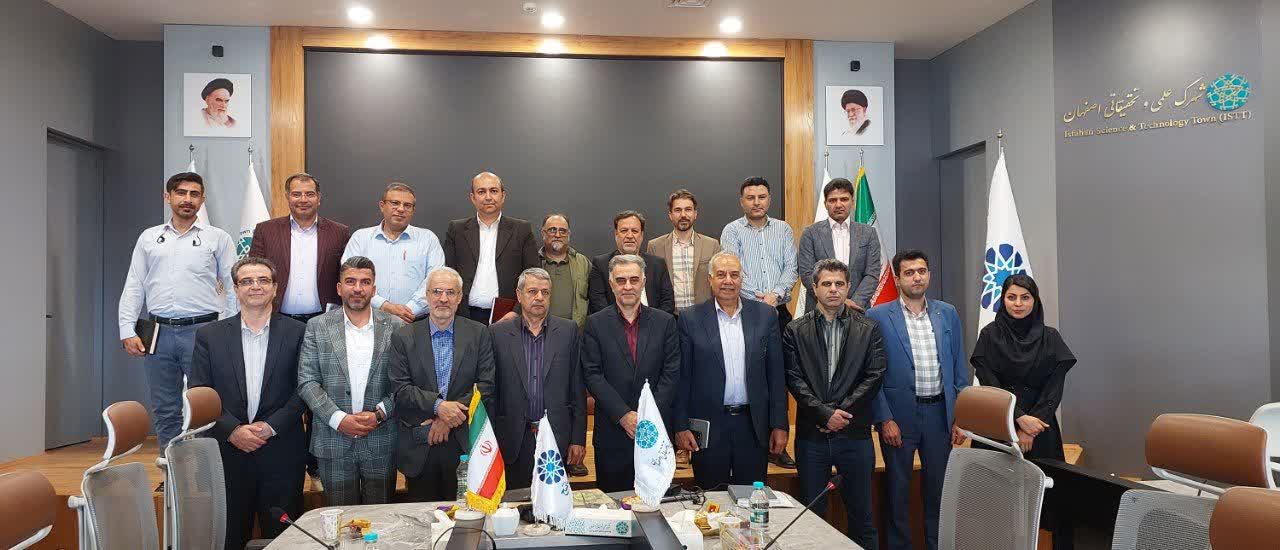 نشست بررسی طرح ارتقاء بهره وری دام سبک قرارگاه دام سبک فاتح