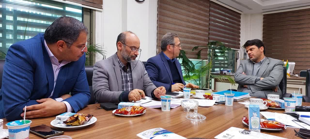 دکتر اکبری شریف رئیس مرکز اصلاح نژاد کشور: پرورش دام سبک در کشور غیر اقتصادی است.